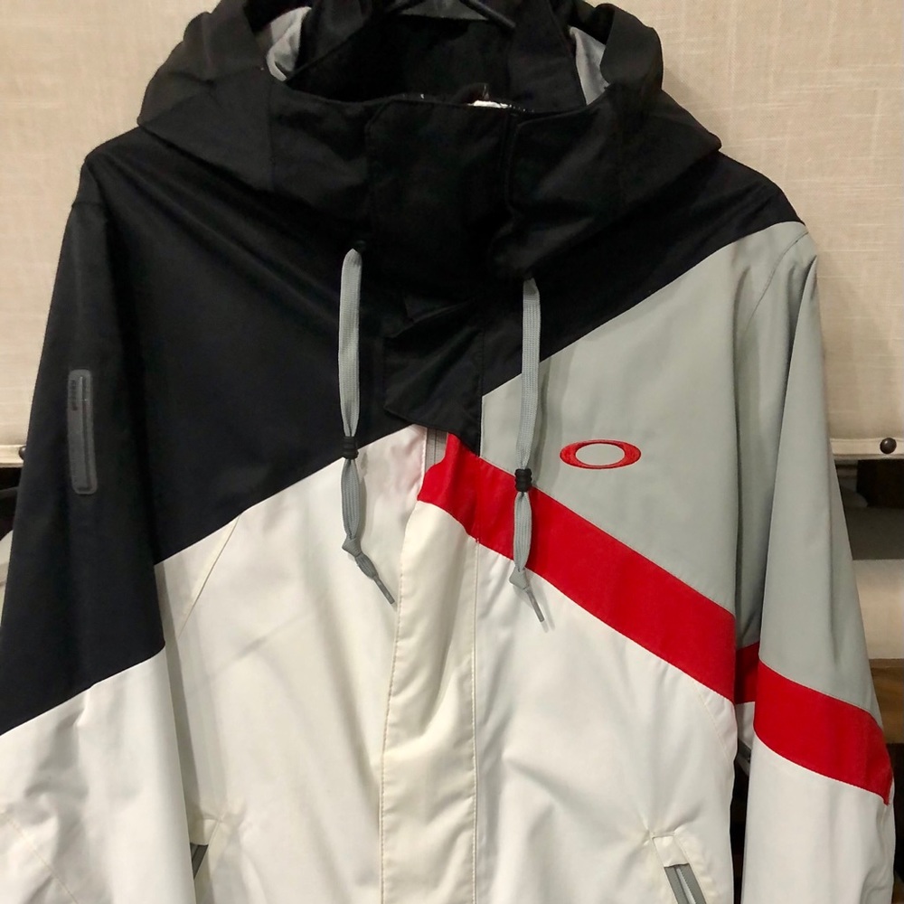 Oakley Ski & Snowboard Jacket
